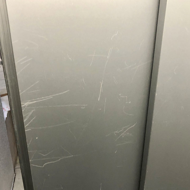 エレベーター扉のキズ　補修