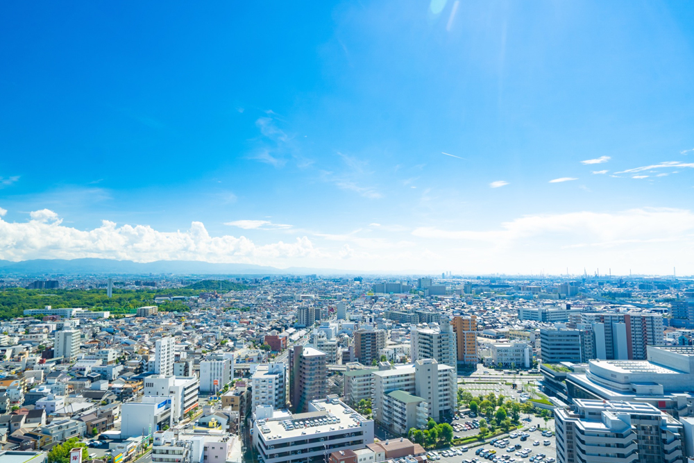 吹田市で床の波打ち・フローリング浮きの原因と対策｜専門業者が解説